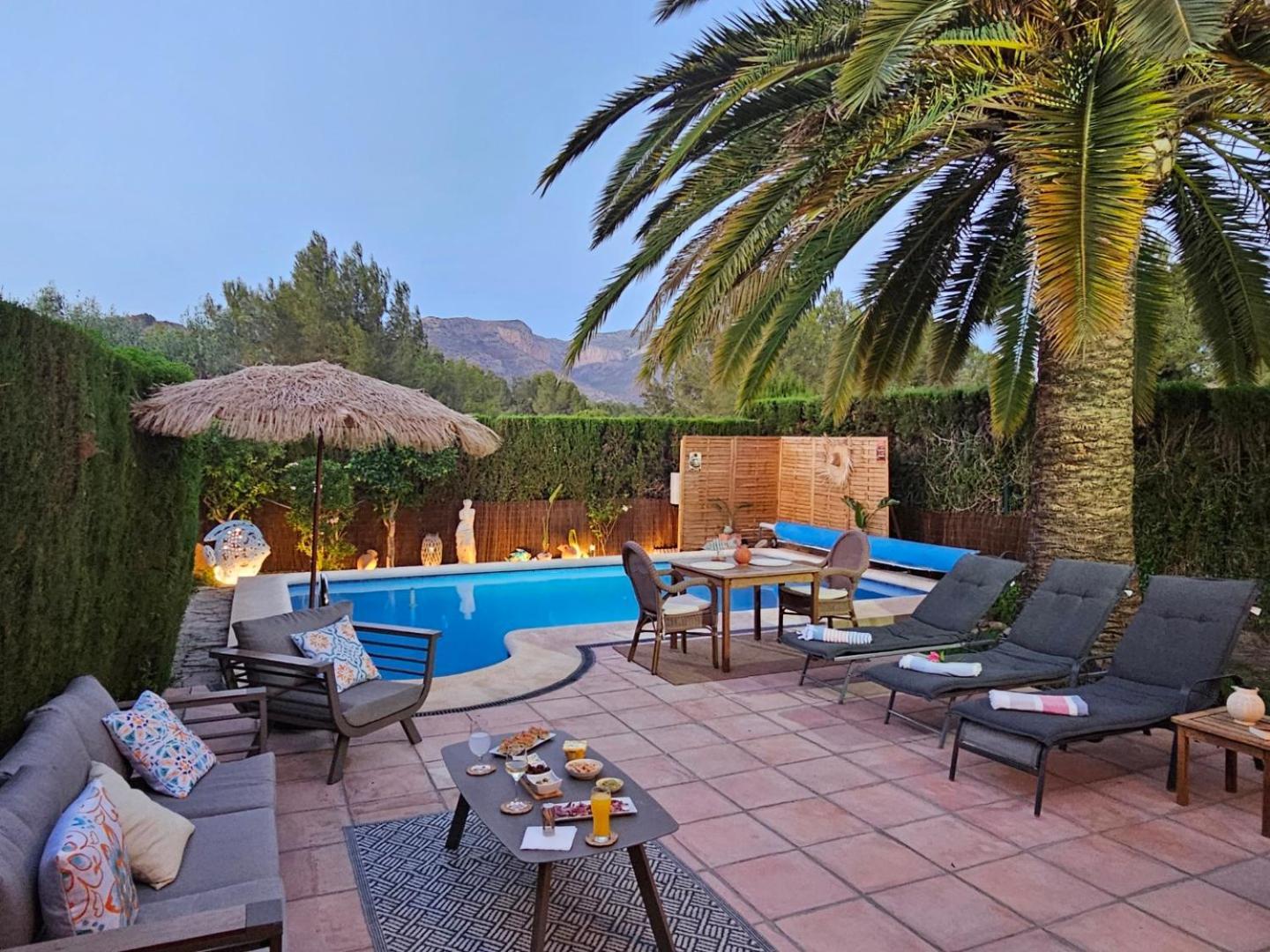 Maison Cosy Au Pied Du Golf Avec Piscine Privee Muntanya la Sella Ngoại thất bức ảnh